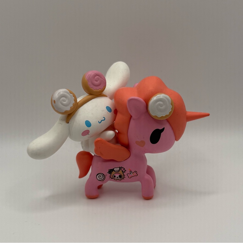 Tokidoki x Sanrio Hello Kitty and Friends Cinnamoroll Figure Cake Topper